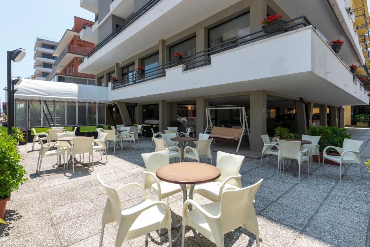 Florida Park Hotel Bellaria-Igea Marina Buitenkant foto